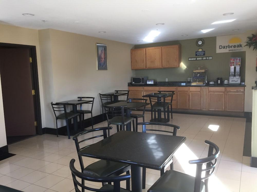 Days Inn By Wyndham Tucson Airport Екстер'єр фото