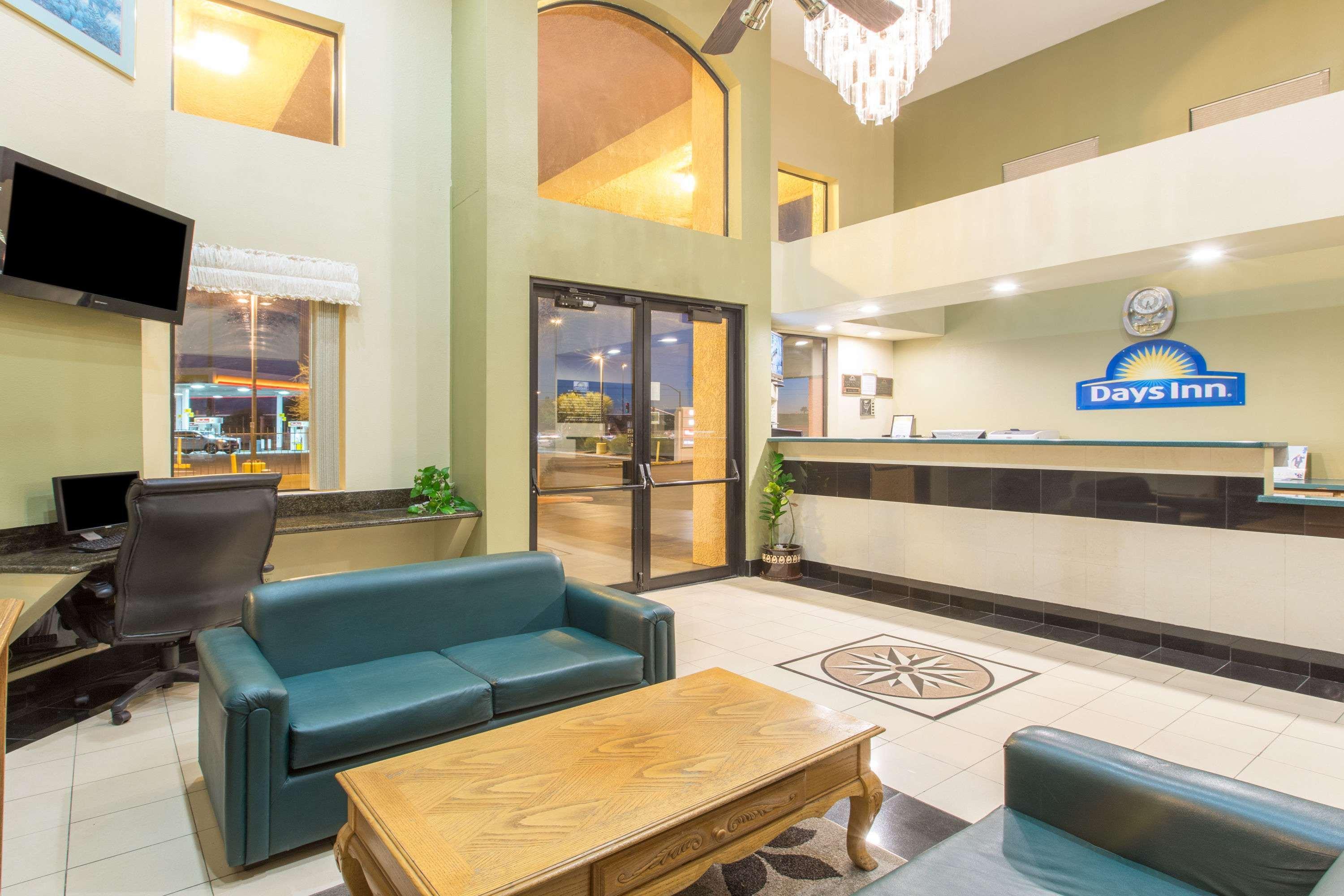 Days Inn By Wyndham Tucson Airport Екстер'єр фото