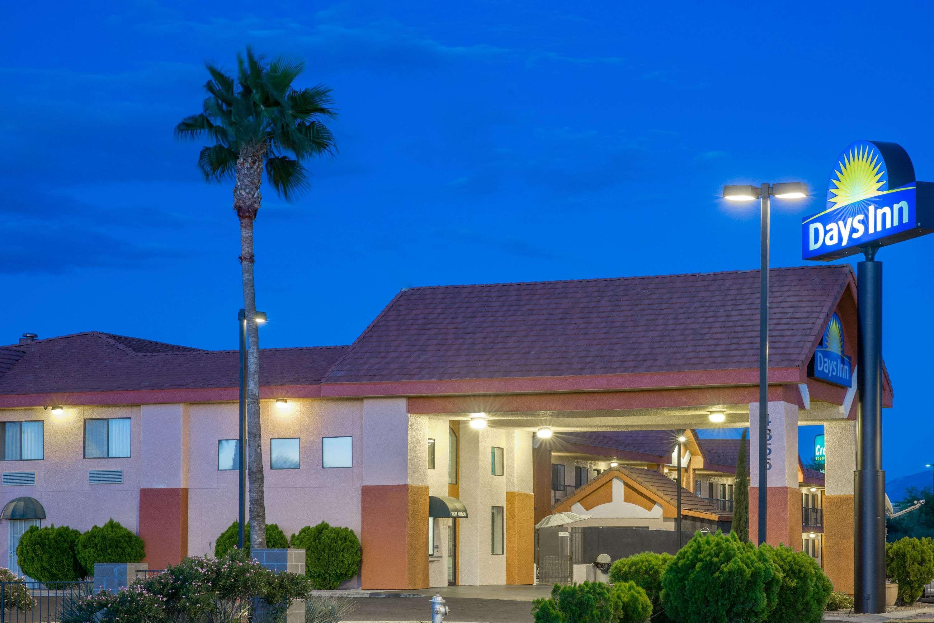 Days Inn By Wyndham Tucson Airport Екстер'єр фото